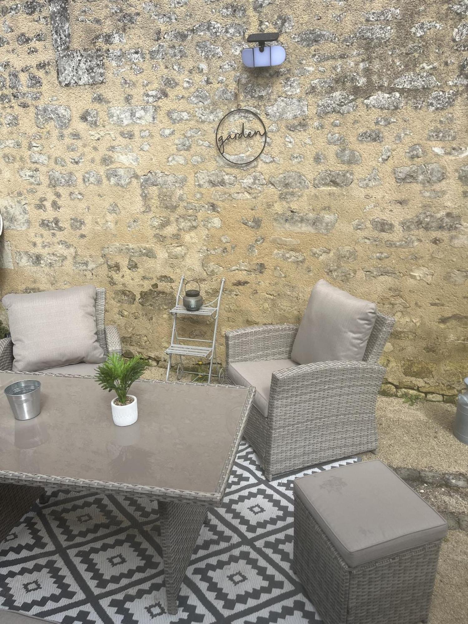 Gite Les Piraudieres Noyant-de-Touraine Bilik gambar